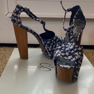 Jessica Simpson DANY Americana Star platform